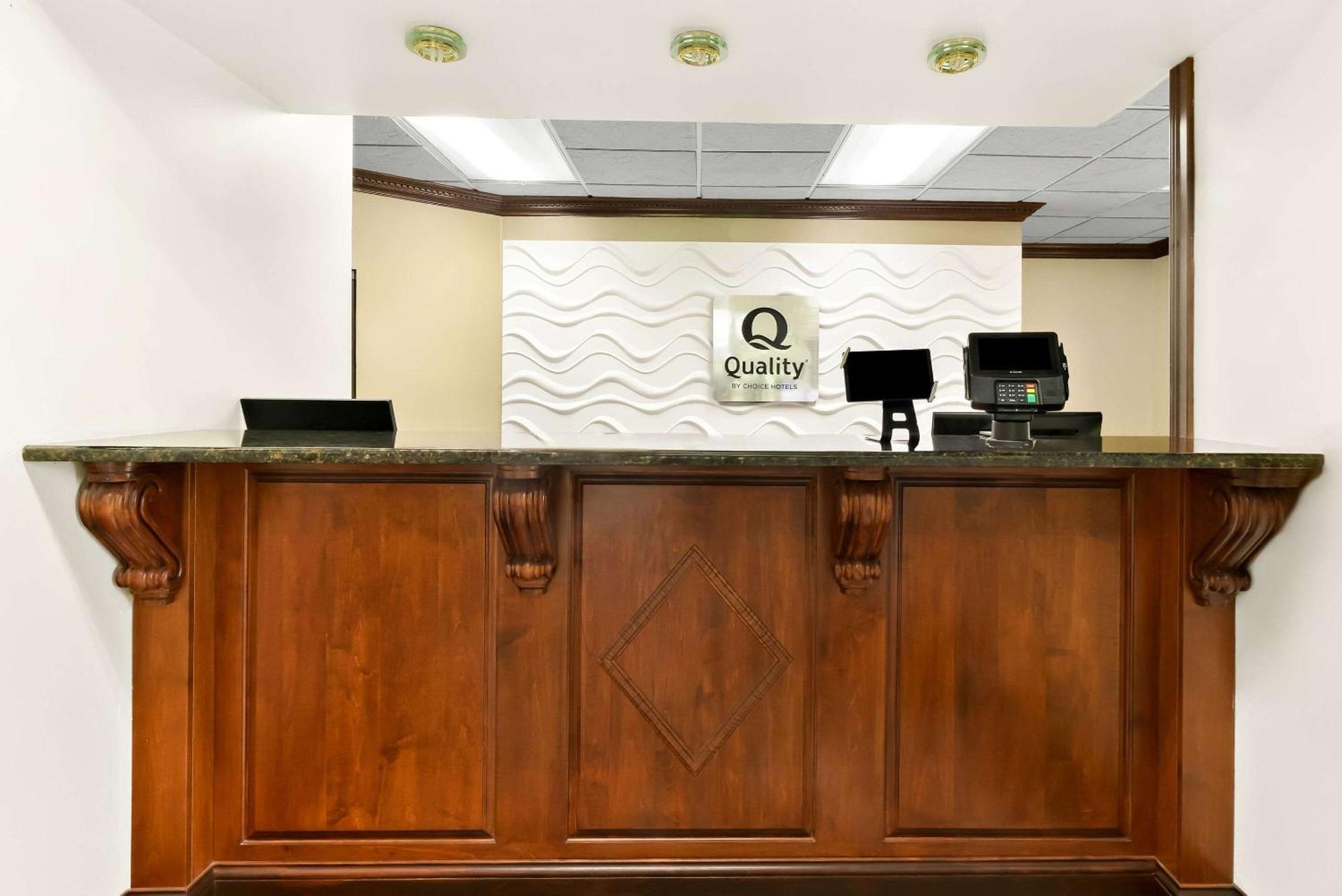 Quality Inn Russellville Exteriör bild